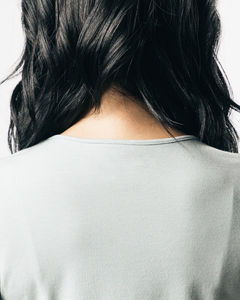 Tops Cortos Sexys y Elegantes de Alta Calidad para Mujer, Cuello Redondo, 100% Algodón, Corte Ajustado, Decoraciones con Apliques, Tops Cortos Básicos para la Universidad - Product Image 6