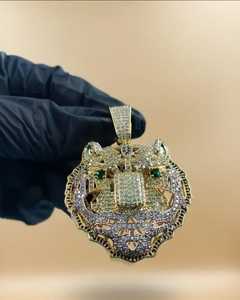 Colgante de Cabeza de León con Corona Hip Hop, Plata 925, Joyería Iced Out Bust Down, Diamante Moissanita VVS, Colgante de León Bicolor - Product Image 4