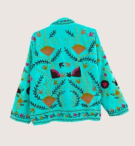 เสื้อแจ็คเก็ตโบฮีเมียนปักลายสีเทอร์ควอยซ์ แขนยาว คอทรงโอ ไซส์พลัส สำหรับผู้หญิง สวมใส่สบายในฤดูหนาว เป็นมิตรกับสิ่งแวดล้อม ลายซูซานี ทำจากขนสัตว์ CVR - Product Image 2