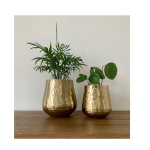 Jardinières en métal faites à la main de qualité exportée pour la maison et le jardin Articles décoratifs disponibles au meilleur prix depuis l'Inde - Product Image 5