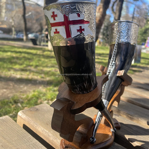 Corne de boeuf à boire Viking de style géorgien avec support élégant pour la décoration intérieure Pièce maîtresse de fête de luxe Corne de buffle Beer Mead par FWE - Product Image 6