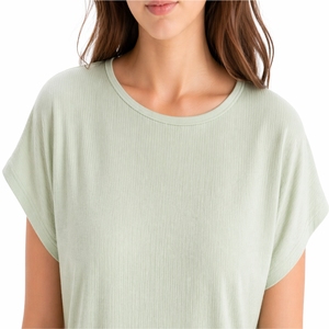 Ensemble décontracté deux pièces pour femme avec logo personnalisé : T-shirt et short de détente, tenue de nuit estivale confortable en tissu doux, coupe ample - Product Image 5