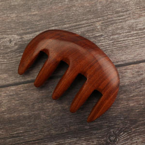 Peigne à cheveux antistatique démêlant en bois de santal poli tendance, écologique, artisanal, pour barbe et hommes femmes - Product Image 1
