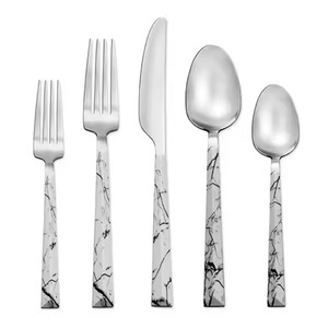 Ensemble de couverts de luxe pour l'hôtellerie, collection de cuillères, fourchettes et couteaux en métal pour les lieux de restauration haut de gamme - Product Image 2