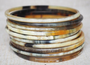 Bracelet en corne de boeuf d'excellente qualité à la mode Beau design Bijoux polis pour filles et femmes avec taille personnalisée - Product Image 5