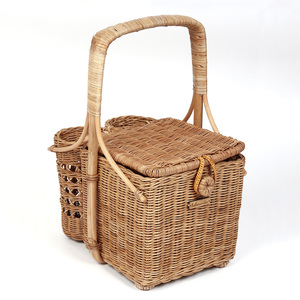 Hand Woven Rattan Camp Picnic Basket Multiple Designs Hamper Bag With Wine <b>Storage</b> Compartment - Product Image 5