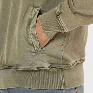 Sudadera con capucha para hombre con estampado de logotipo personalizado, producto de moda, manga larga, estilo oversized, con efecto acid wash. - Product Image 4