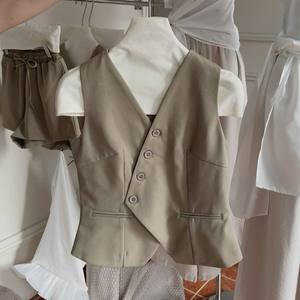 Conjunto de Dos Piezas para Mujer, Chaleco sin Mangas con Cuello en V y Pantalones Cortos de Lino OEM - Product Image 1