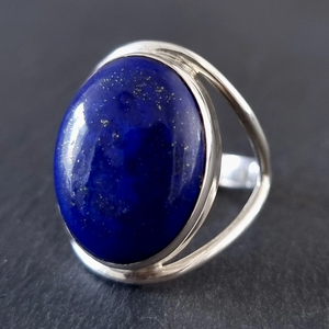 แหวนลาพิส ลาซูลี พลอยสีน้ำเงินธรรมชาติ แหวนเงินแท้ทำมือ สไตล์โบโฮ ของขวัญสำหรับเธอ - Product Image 2