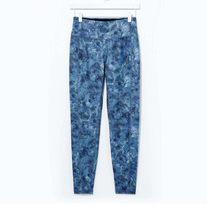 Leggings pour femmes et filles à personnalisation en petites séries, avec impression numérique, ceinture prête à l'emploi et sublimation - Product Image 4