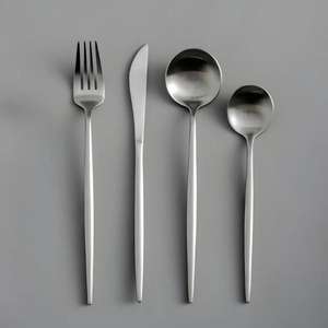 Juego de cubiertos negros de última generación, 4 piezas, de acero inoxidable, aptos para uso alimentario, reutilizables, para eventos, fiestas y cenas. - Product Image 5