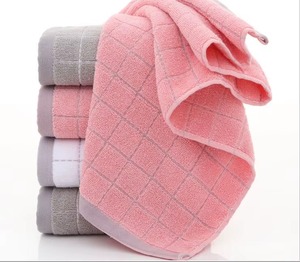 Ensemble de serviettes douces 100% coton, couleur unie, rectangulaires, écologiques, séchage rapide, douces pour la peau, gris, rose, blanc, pour la maison - Product Image 3