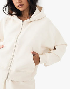 Sudadera con capucha cremosa para mujer de talla grande con cremallera y estampado de logo de llama, estilo casual para otoño, de manga larga y longitud corta, de punto de algodón. - Product Image 3