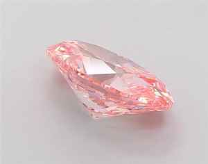 Diamant de laboratoire CVD rose vif certifié IGI, taille ovale 2,01 carats, fait main, fantaisie, pour la fabrication de bijoux et de bagues - Product Image 2