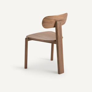 Chaise de salle à manger trépied moderne et durable NAM HAI en noyer et placage - Product Image 4
