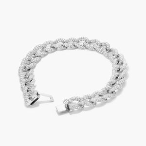 สร้อยข้อมือเพชรแบบ Pavé Curb Chain ทองคำสีเหลือง - Product Image 2