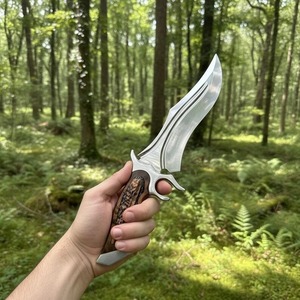 มีดล่าสัตว์แบบ Trailing Point ใบมีดเหล็กคาร์บอน ด้ามไม้ อุปกรณ์เอาตัวรอดกลางแจ้ง - Product Image 6