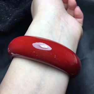 Gemelos hechos a mano personalizados altamente pulidos, brazalete de resina de moda estilo Ángel Vintage, artesanía de resina para mujeres de la India - Product Image 1