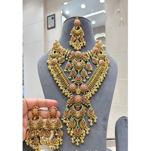 ชุดสร้อยคอพร้อมต่างหูและจี้ประดับมอสซาไนต์ชุบทองคุณภาพพรีเมียม ดีไซน์ทันสมัย เหมาะสำหรับงานแต่งงานและงานปาร์ตี้ คอลเลคชั่นสำหรับผู้หญิง - Product Image 2