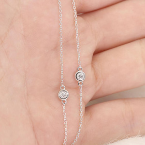 Collier ras-du-cou de luxe à cinq pierres serties clos, chaîne ajustable, bijou délicat en or massif 14K/18K avec diamant de laboratoire, idéal comme cadeau - Product Image 5
