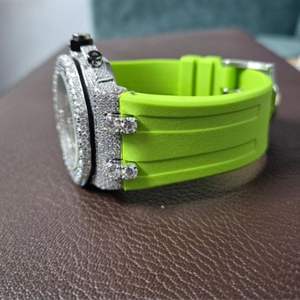 Reloj de Diamantes Cultivados en Laboratorio de Alta Calidad, Totalmente Nuevo, con Incrustaciones de Diamantes Incoloros para Hombre, Precio al por Mayor de la Mejor Calidad - Product Image 2