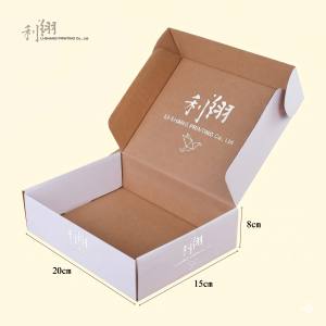 Caja de Cartón Corrugado para Envíos Aéreos Li-Shang Printing, 20x15x8cm, Ecológica, con Laminado Brillante e Impresión UV, para Regalos - Product Image 1