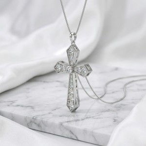 Collar con Colgante de Cruz con Diamantes Redondos de 2.30CTW, Oro de 14K, Diamantes Cultivados en Laboratorio, Color E-F, VVS2, Joyería Clásica para Mujer, 18 - Product Image 3