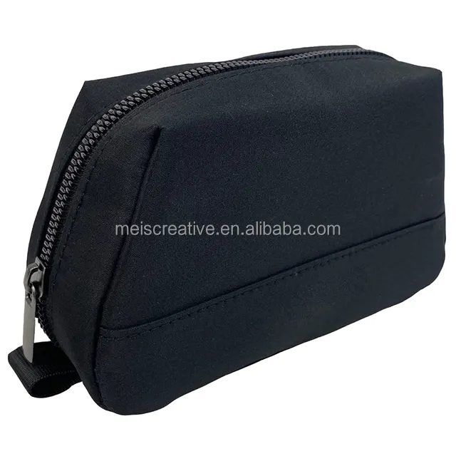 Fashion Styling Black Cosmetic Pouch Makeup Bag with Zipper Storage Carry Bag Travel Embossed Logo for Men Women