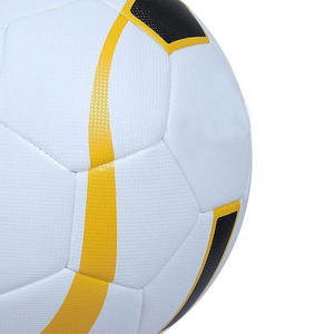 Ballon de football cousu à la machine en PVC, qualité export, durable, pour l'entraînement, emballage écologique, ballon de football personnalisé pour la pratique - Product Image 5