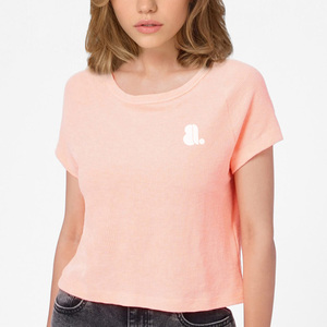 T-shirt décontracté pour femme en jersey vert olive à manches courtes et col rond, avec logo, 100 % coton biologique, écologique et à séchage rapide - Product Image 4
