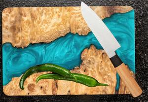 Planche à découper de luxe en bois et résine, faite à la main, durable, pour la préparation et le service des aliments (légumes, fruits, viande) - Product Image 2