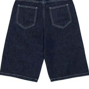 Shorts en jean pour garçons avec logo, surpiqûres contrastées et détails classiques à cinq poches, avec fermeture boutonnée et zippée pour un confort optimal 2026 - Product Image 6