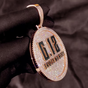 Pendentif Charm Hip Hop Unisexe Evanex Diamond G.12 en Moissanite Brillante Plaqué Or Rose avec Sertissage Griffe, Effet Glacé Sans Corps de Bijou - Product Image 3