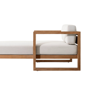 Chaise longue moderne minimaliste en teck massif avec accoudoirs, design épuré, lit de jour extérieur, mobilier de luxe pour patio et bord de piscine - Product Image 5