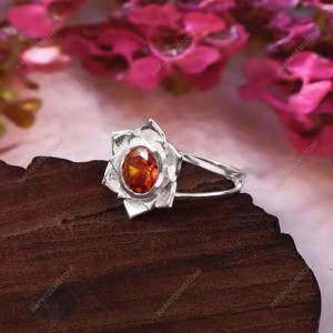 Anillo de Flor Natural de Latón con Circonita Naranja, Diseño de Loto Chapado en Plata Hecho a Mano, Todas las Tallas, Joyería al por Mayor, Regalo - Product Image 3