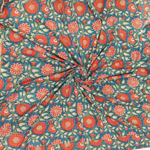 Tela de Algodón Estampada Floral a Mano sin Coser por Metro para Confección de Ropa, Manualidades y Decoración del Hogar - Product Image 1
