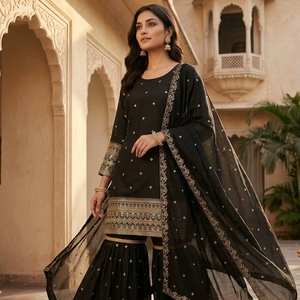 Conjunto Kurti Sharara Bordado con Dupatta – Traje Étnico de Diseñador con Bordado Zari para Bodas y Fiestas para Mujer - Product Image 1