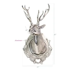 Sculpture murale en aluminium en forme de tête de cerf, décoration artistique pour salon, thème de Noël, design traditionnel, 12x25 pouces - Product Image 1
