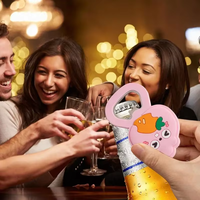 Ouvre-bouteille magnétique premium à faible MOQ, aimant de réfrigérateur mignon couleur personnalisée, gadget de cuisine, cadeau promotionnel, approvisionnement en gros