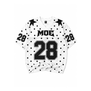 Jersey de Fútbol Americano Personalizado OEM con Diseño de Puntos, 100% Poliéster Transpirable, Unisex, Ropa Urbana, con Logotipo y Número Personalizables - Product Image 3