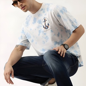 T-shirt personnalisé pour homme, coupe oversize, 100% coton, tissu épais 260 g/m², motif patchwork, impression DTG, tendance streetwear, effet délavé, modèle vierge - Product Image 5