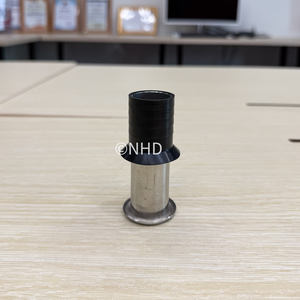 Support en forme de L en acier inoxydable 316 pour toilettes d'immeubles de bureaux conçu pour le marché d'exportation - Product Image 4