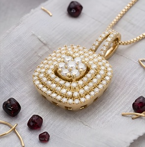 Collar con Colgante Cuadrado de Lujo con Incrustaciones de Diamantes para Mujer, Colgante con Racimo de Diamantes, Joyería Hip Hop - Product Image 4