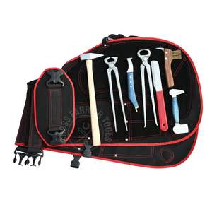 Kit de Recorte y Herraje de Pezuñas con Cuchillo de Recorte, Martillo, Alicates para Pezuñas, Herramienta de Fijación, Pulidor, Delantal de Seguridad de Cuero y Cepillo de Alambre - Product Image 1