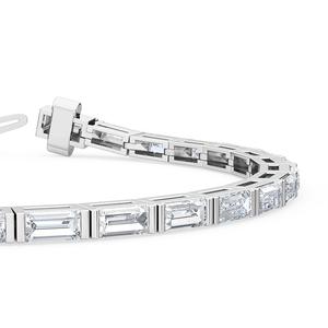 Bracelet éternité moderne en or rose 9 carats avec diamants de laboratoire taille baguette 5,71 ctw - Product Image 4