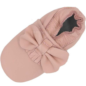 Zapatos de bebé con diseño cómodo y respetuoso con la piel, calzado flexible para gatear, ponerse de pie y caminar - Product Image 5