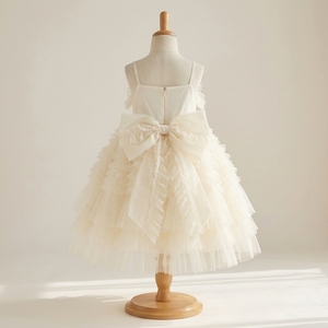 Vestido de niña de las flores de tul con volantes color marfil, estilo princesa, con tirantes finos y capas, ideal para bodas, fiestas de cumpleaños y eventos de boutique. - Product Image 3