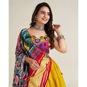 ดีไซเนอร์ชาติพันธุ์เครื่องประดับที่สวยงาม lehenga choli กับ dupatta - Product Image 1