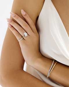 Bague de fiançailles ovale en or massif 14 carats avec diamant de laboratoire serti à griffes géorgiennes ondulées, style minimaliste, pour femme, idéale pour demande en mariage ou anniversaire - Product Image 6