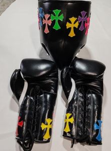 Vente flash : Ensemble de boxe professionnel en cuir véritable sur mesure, Chrome Heart, pour l'entraînement de boxe, Muay Thai et kickboxing - Product Image 3